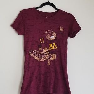 **NWOT**  women's  Minnesota Gopher Tshirt